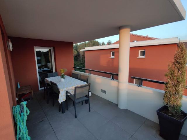 Appartement 4 pièces, 87 m² à louer à Châteauneuf le Rouge 13790