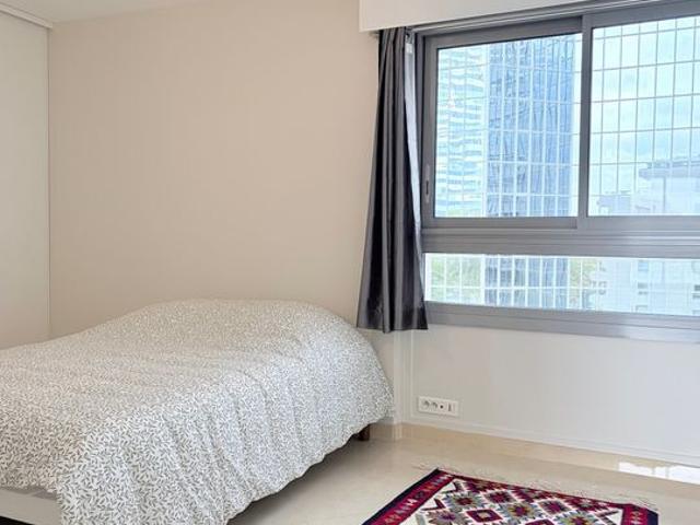 Appartement 4 pièces, 87 m² à louer à Courbevoie 92400
