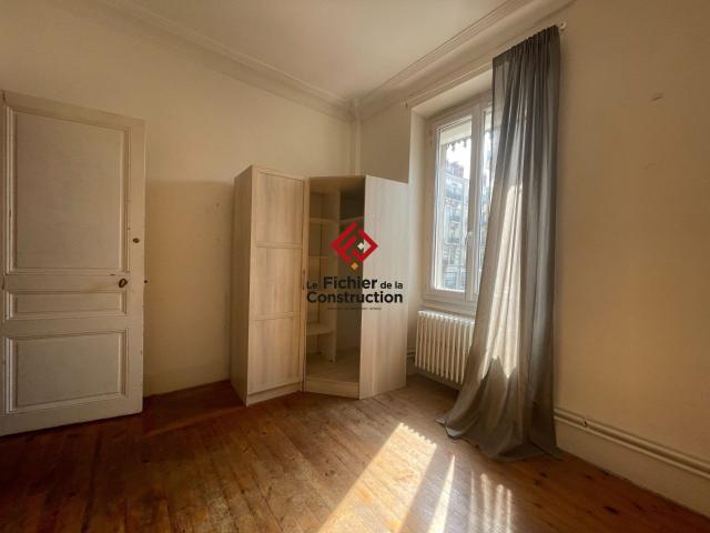 Appartement 4 pièces, 87 m² à louer à Grenoble 38000