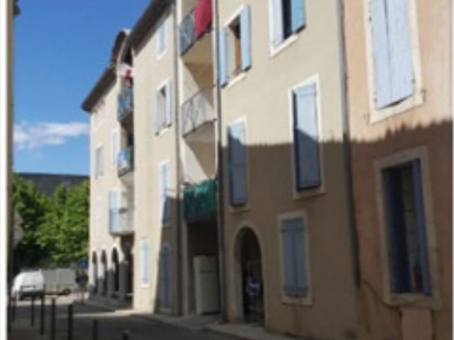 Appartement 4 pièces, 87 m² à louer à Pont Saint Esprit 30130