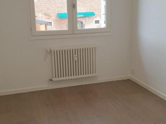 Appartement 4 pièces, 87 m² à louer à Rodez 12000