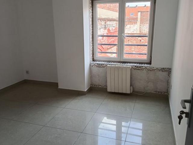 Appartement 4 pièces, 87 m² à louer à Roubaix 59100