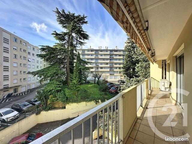 Appartement 4 pièces 87 m²