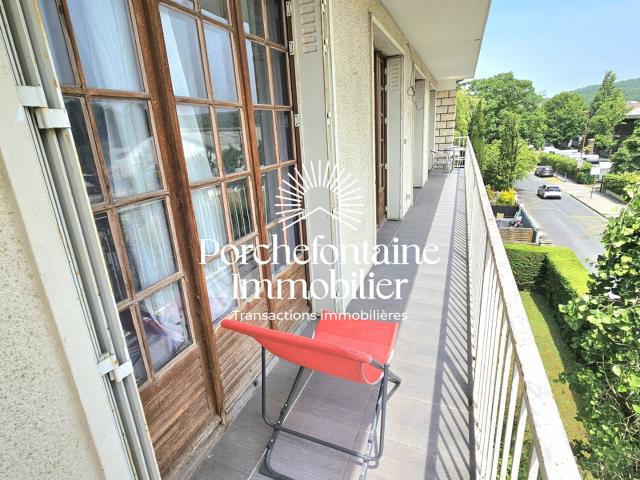 Appartement 4 pièces 84,08 m2 avec balcon plein Sud