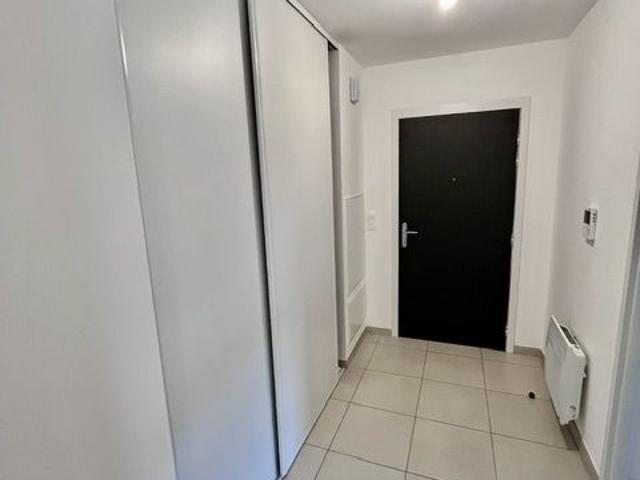 Appartement 4 pièces, 84 m² à louer à Fagnières 51510