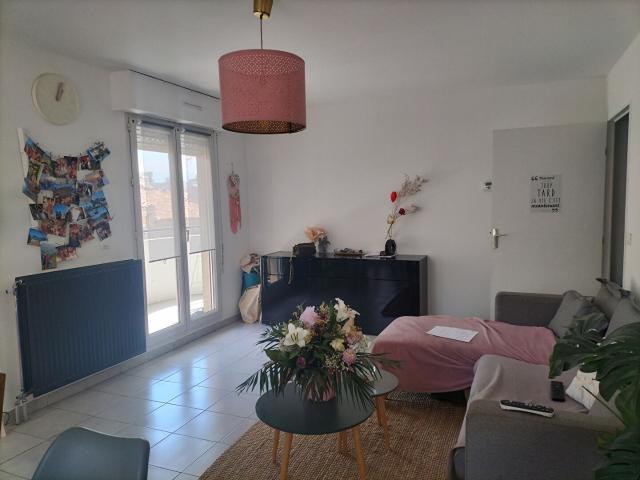 Appartement 4 pièces, 84 m² à louer à Marseille 6 13006
