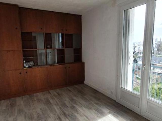 Appartement 4 pièces, 84 m² à louer à Nantes 44300