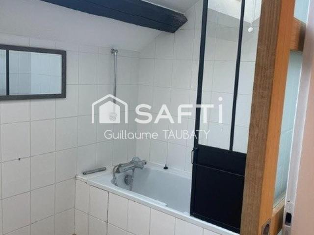 Appartement 4 pièces, 84 m² à louer à Saône 25660