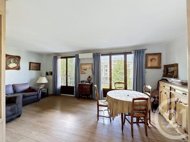Appartement 4 pièces 84 m²