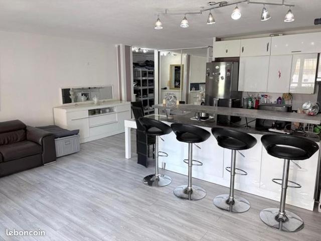 Appartement 4 pièces 84 m²