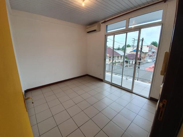 Appartement 4 pièces 84 m²