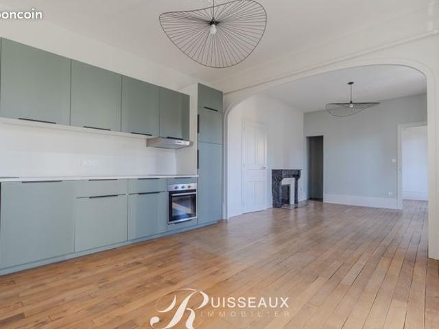 Appartement 4 pièces 84 m²