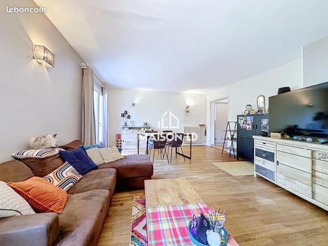 Appartement 4 pièces 84 m²