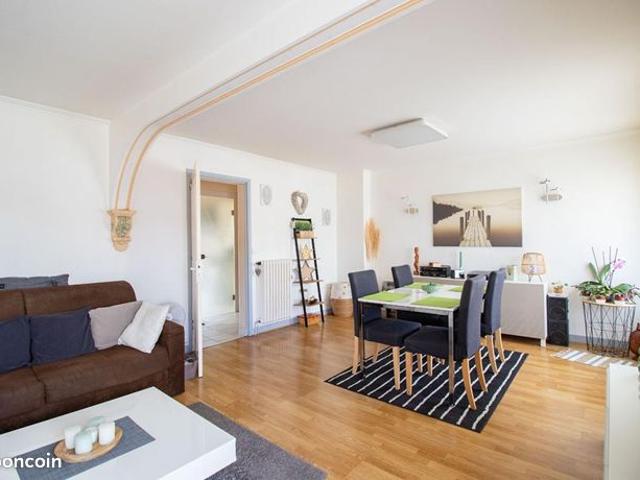 Appartement 4 pièces 84 m²