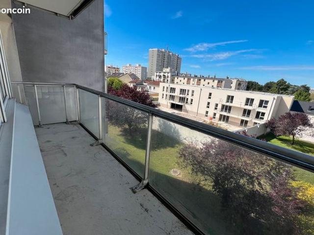 Appartement 4 pièces 84 m²