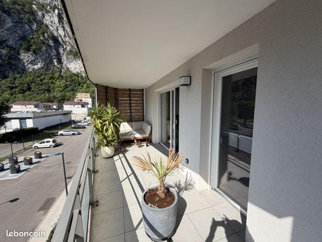 Appartement 4 pièces 84 m²