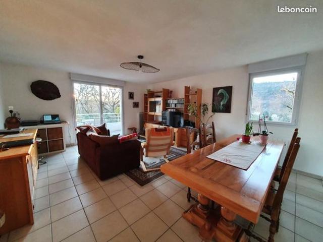 Appartement 4 pièces 84 m²
