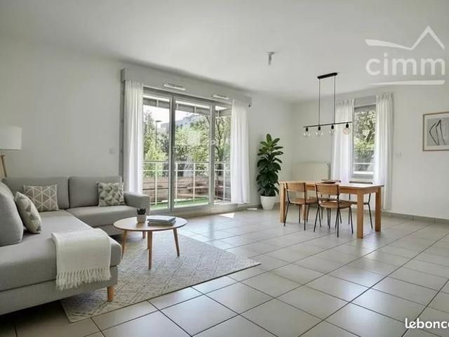 Appartement 4 pièces 84 m²