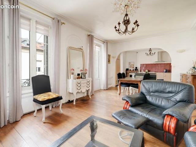 Appartement 4 pièces 84 m²