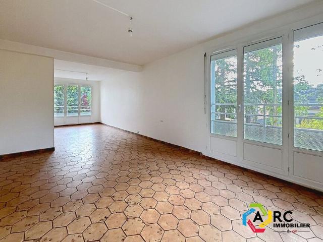 Appartement 4 pièces 85,60 m² Orléans