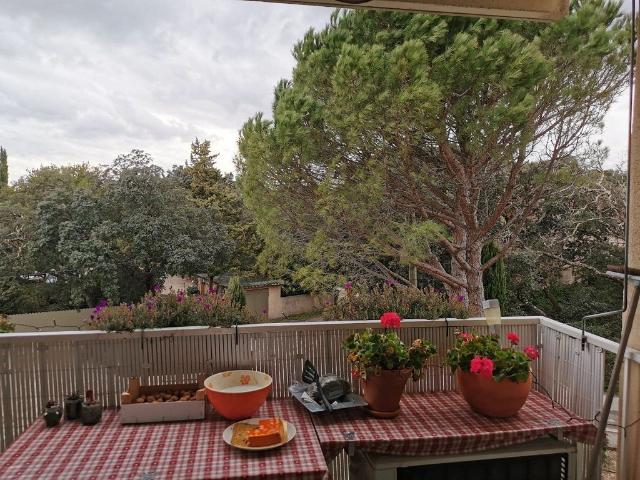 Appartement 4 pièces, 85 m² à louer à Villeneuve lès Avignon 30400