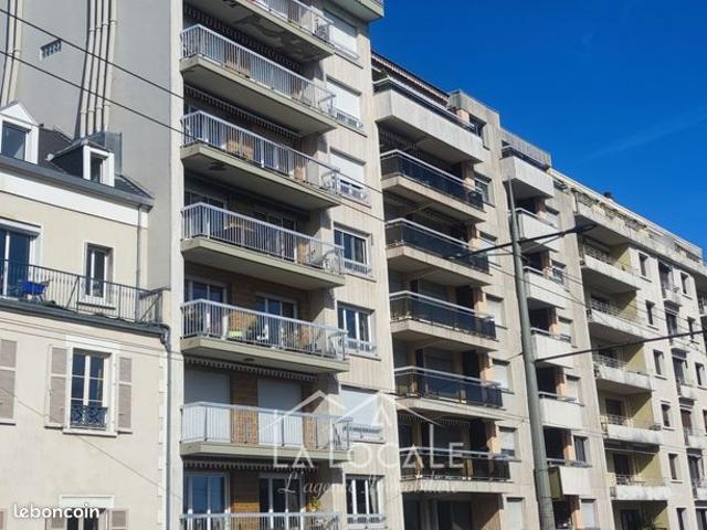 Appartement 4 pièces 85 m²