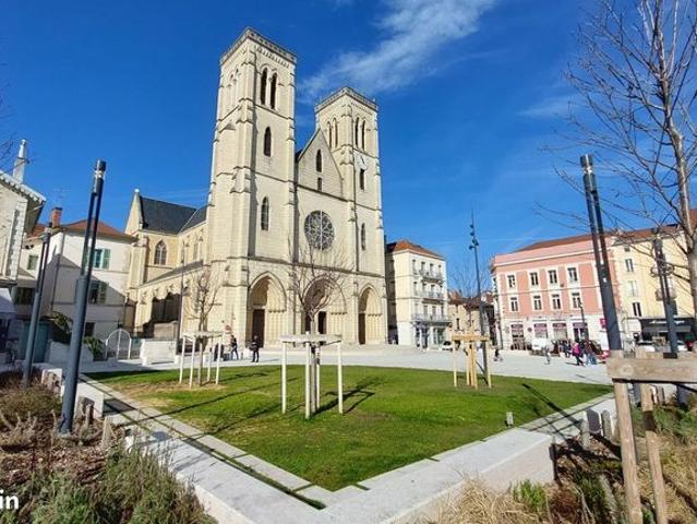 Appartement 4 pièces 85 m²