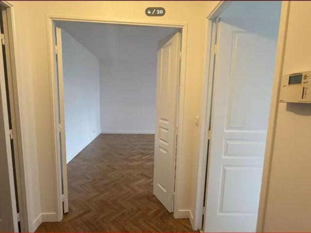 Appartement 4 pièces, 86 m² à louer à Courbevoie 92400