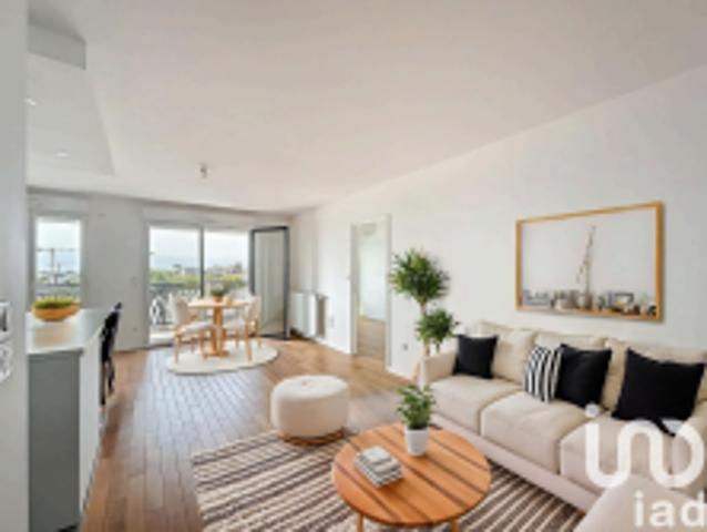 Appartement 4 pièces, 86 m² à louer à Rueil Malmaison 92500