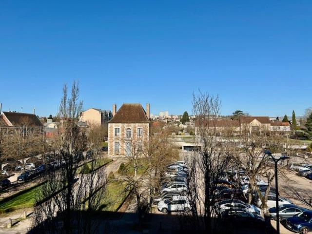 Appartement 4 Pieces 88 m2 auxerre