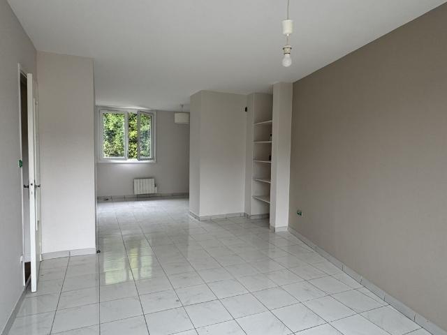 Appartement 4 pièces, 89 m² à louer à Thiers 63300
