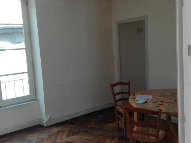 Appartement 4 pièces, 93 m² à louer à Clermont Ferrand 63000