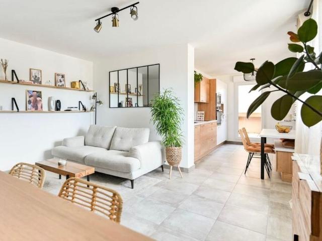 Appartement 4 pièces, 93 m² à louer à Dardilly 69570