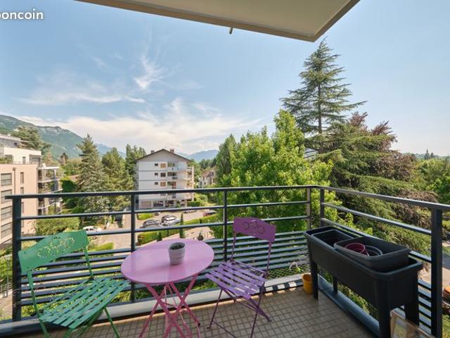 Appartement 4 pièces 93 m²