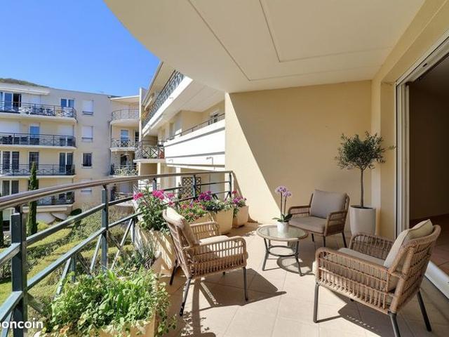 Appartement 4 pièces 93 m²