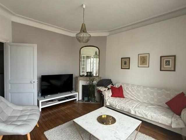 Appartement 4 pièces 93m2 REIMS 1 235 euros