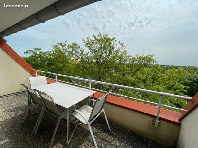 Appartement 4 pièces, 90 m2 avec balcon, garage et parking