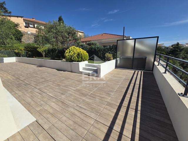 Appartement 4 pièces, 90 m² à louer à Saint Laurent du Var 06700