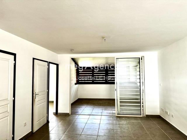 Appartement 4 pièces 90 m² Résidence Saphir Remire Montjoly