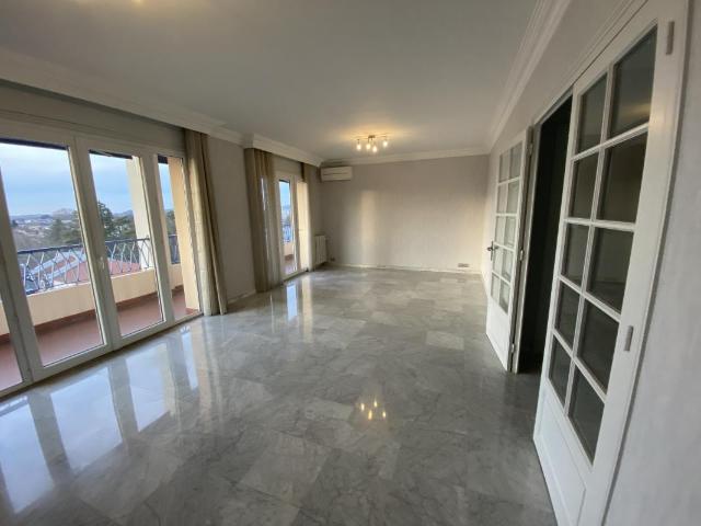 Appartement 4 pièces 90 m²