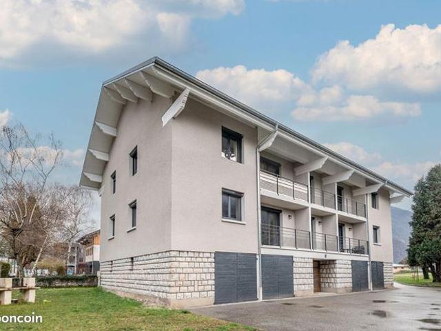 Appartement 4 pièces 90 m²