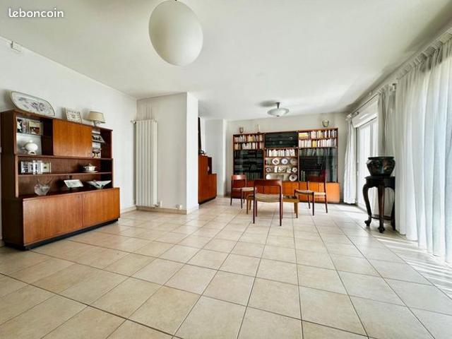 Appartement 4 pièces 90 m²