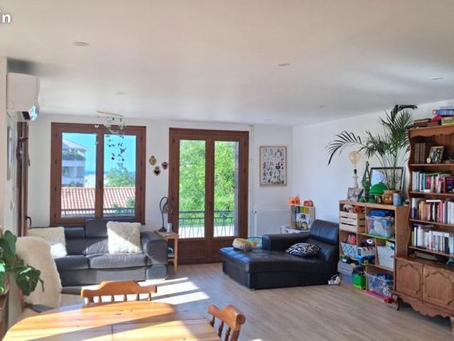 Appartement 4 pièces 90 m²