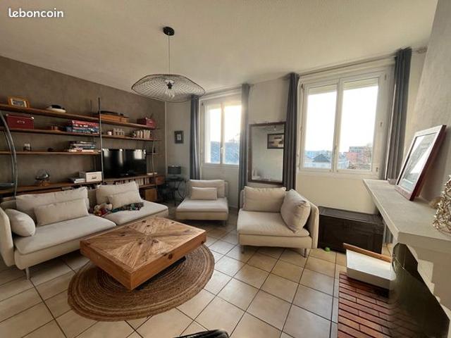 Appartement 4 pièces 90 m²