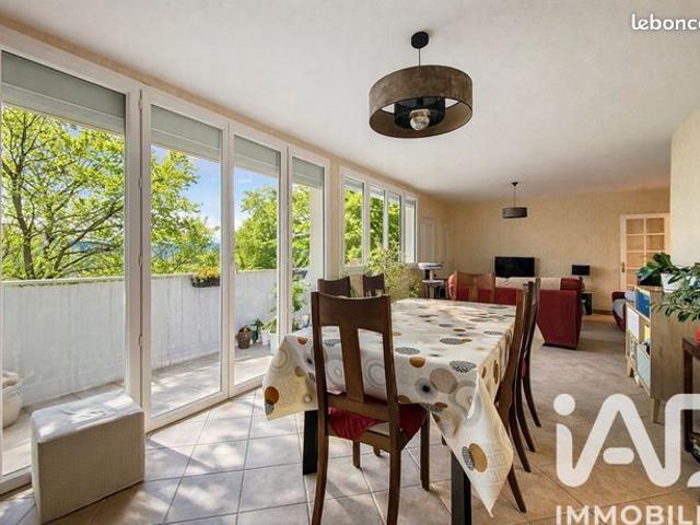 Appartement 4 pièces 90 m²