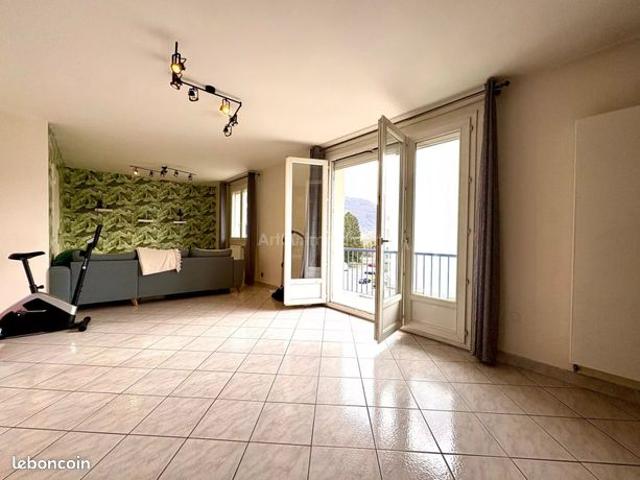 Appartement 4 pièces 90 m²