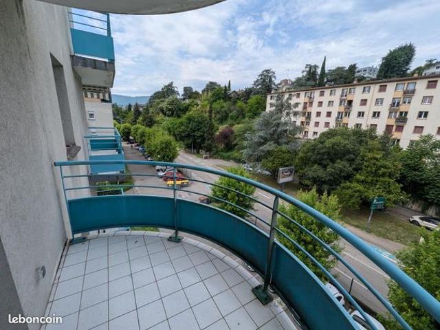 Appartement 4 pièces 90 m²