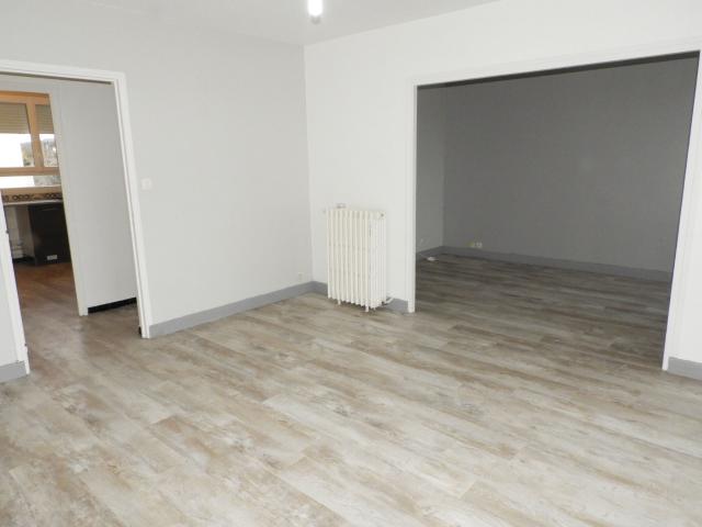 Appartement 4 pièces, 91 m² à louer à Auch 32000