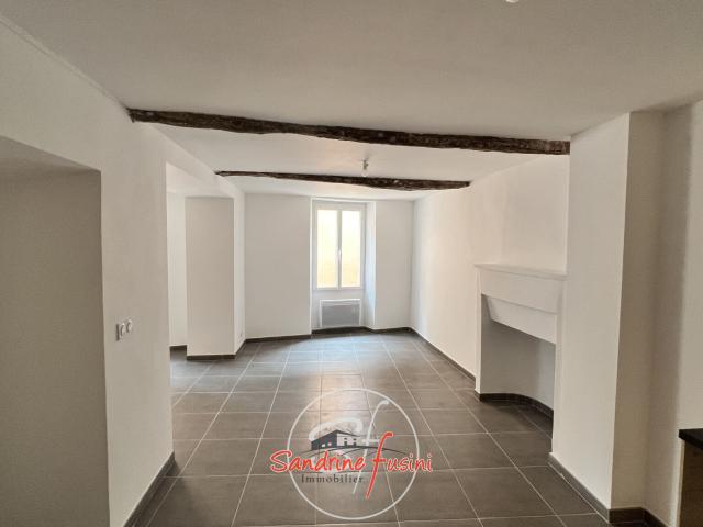 Appartement 4 pièces, 91 m² à louer à Bouyon 06510