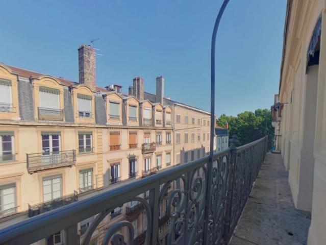 Appartement 4 pièces 91 m²